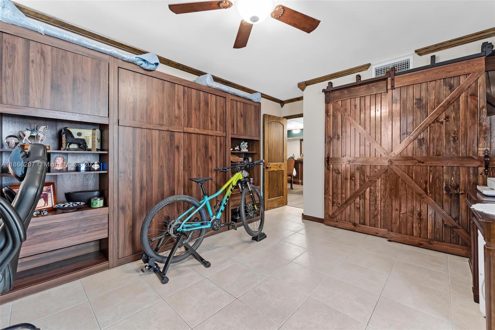 Photo of 1500 Ocean Dr  #2G, Hollywood, Florida, 33019 - 