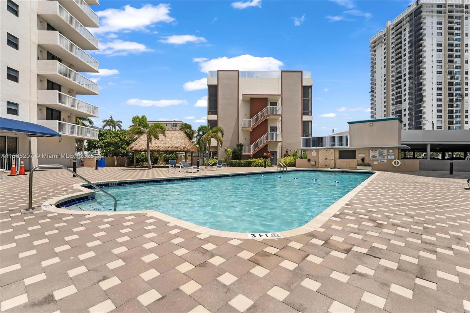 Photo of 1500 Ocean Dr  #2G, Hollywood, Florida, 33019 - 