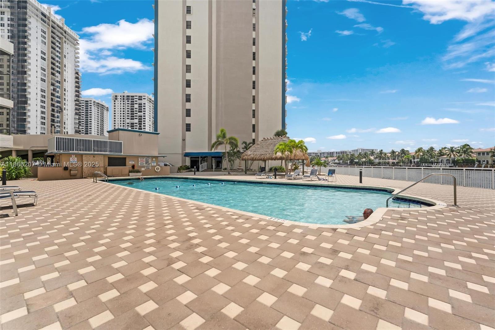 Photo of 1500 Ocean Dr  #2G, Hollywood, Florida, 33019 - 