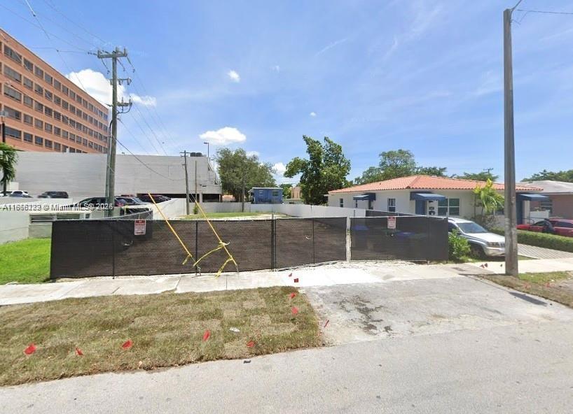 See details / sq. ft. $ 2025-08-27 0 Photo