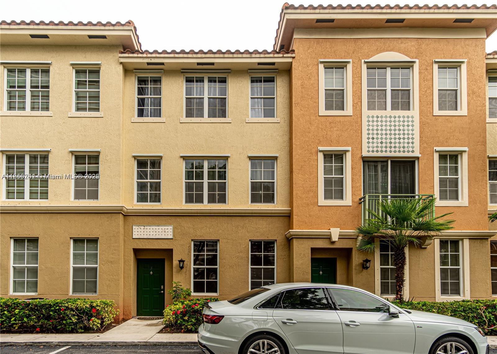 Photo of 2069 Ocean Dr (2069), Hallandale Beach, Florida, 33009 -