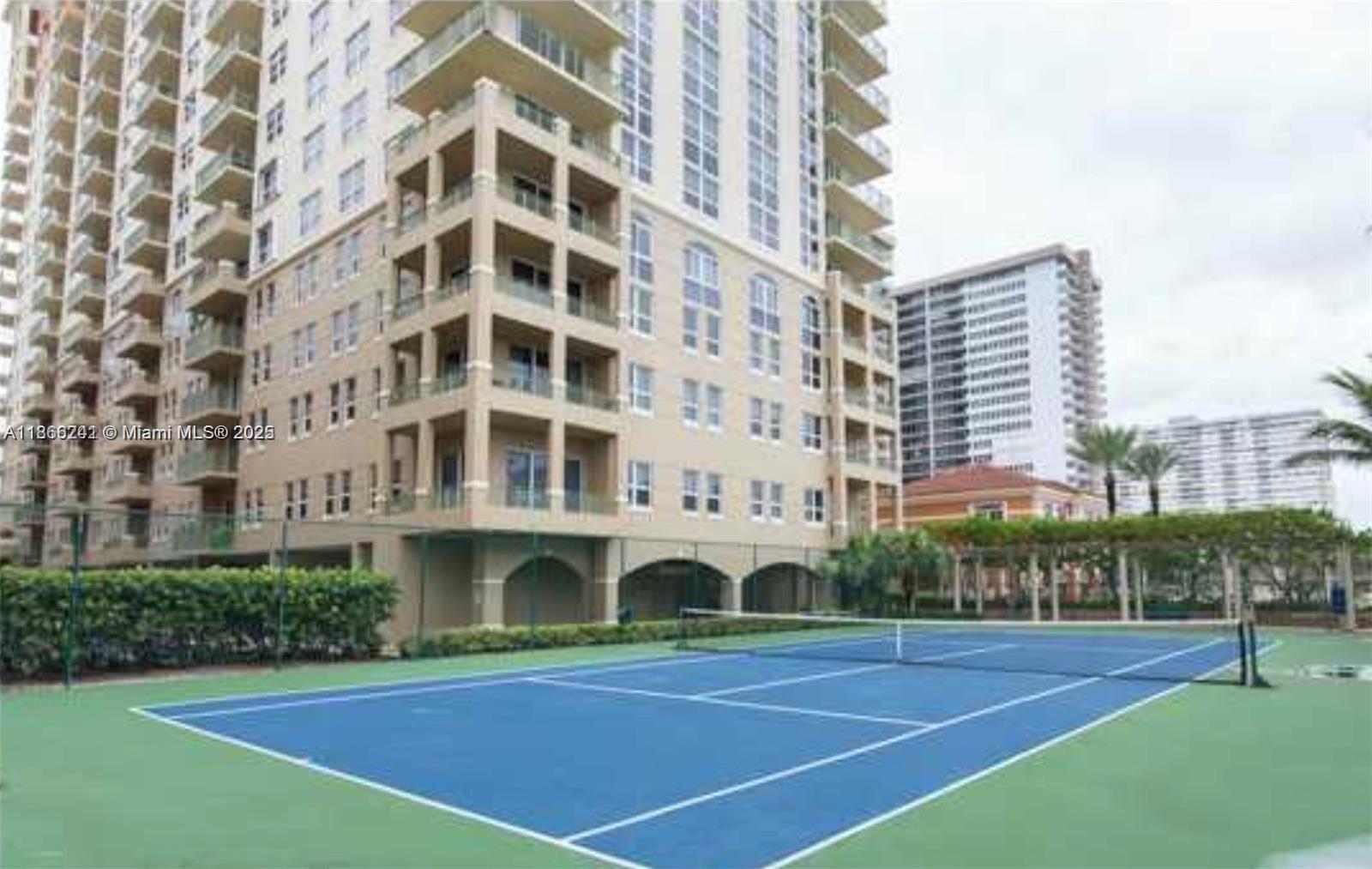 Photo of 2069 Ocean Dr (2069), Hallandale Beach, Florida, 33009 -