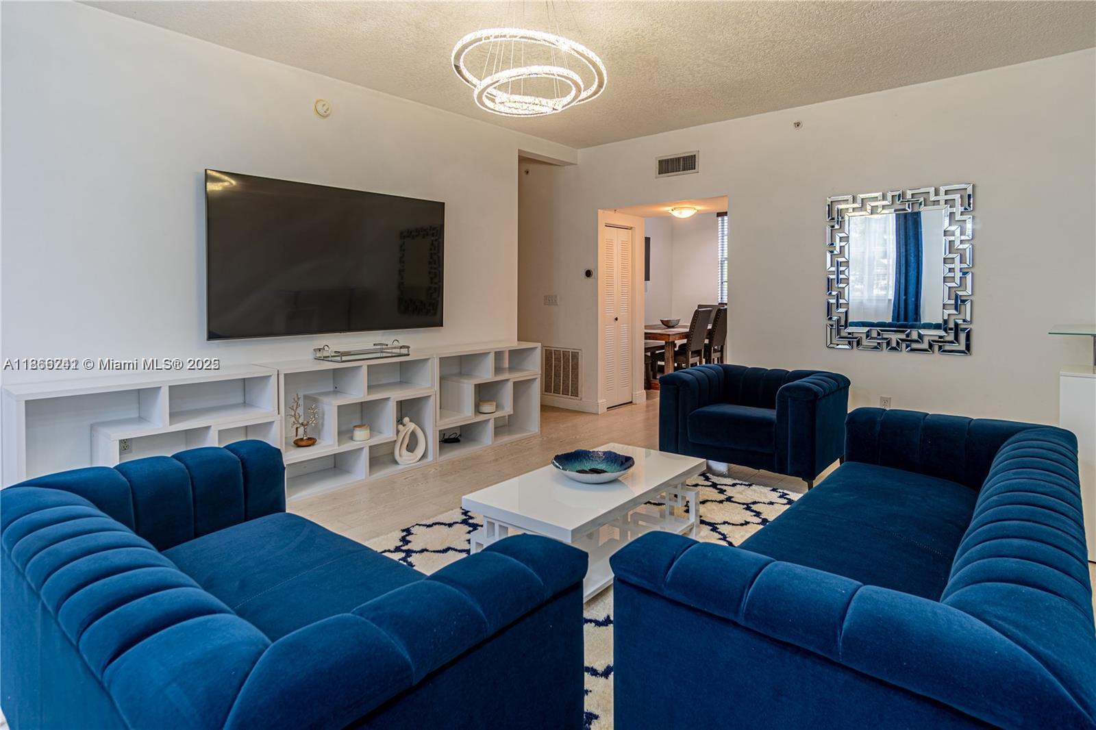 Photo of 2069 Ocean Dr (2069), Hallandale Beach, Florida, 33009 -