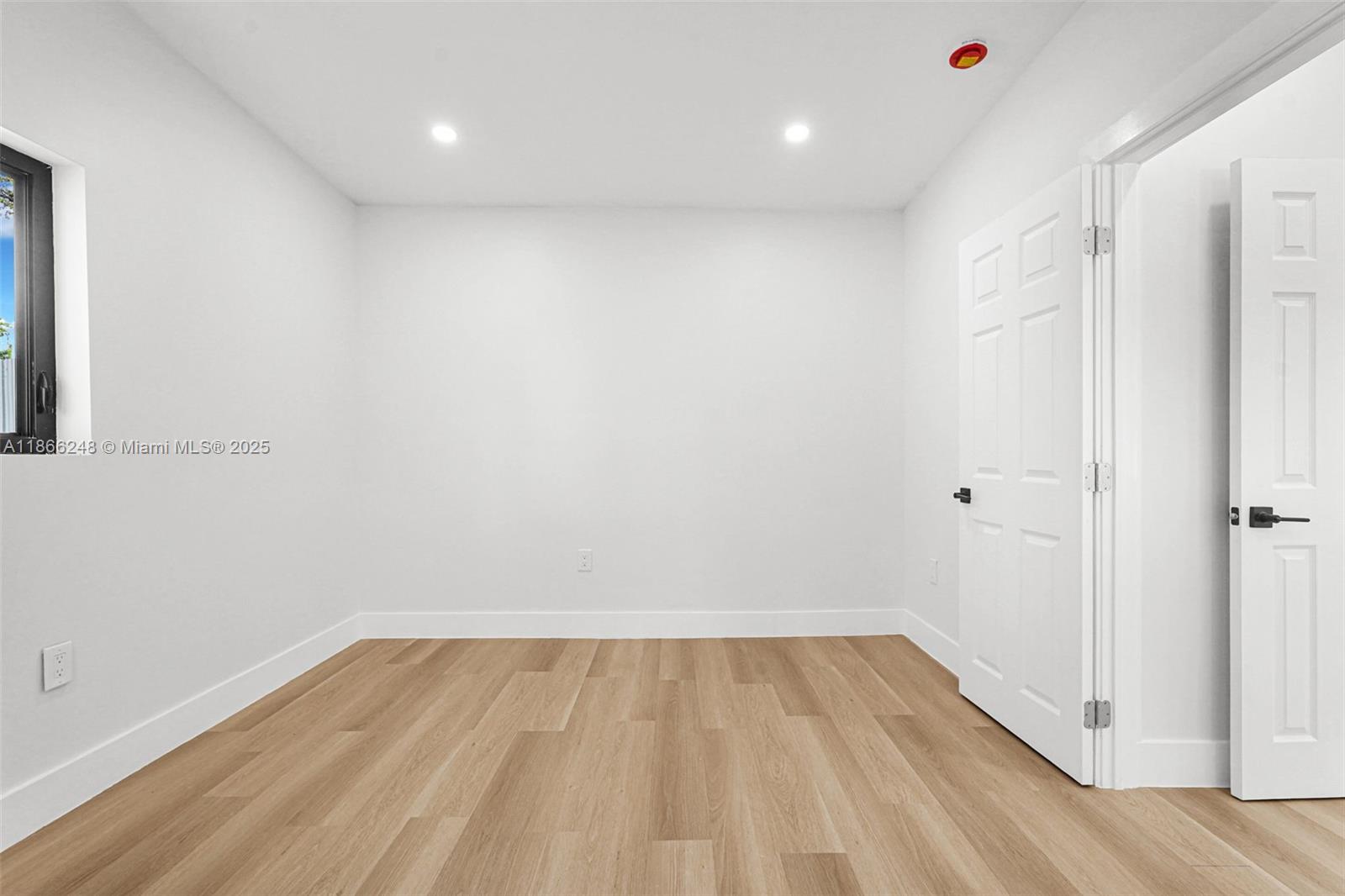 See details / 1218 sq. ft. $ 2025-08-27 0 Photo
