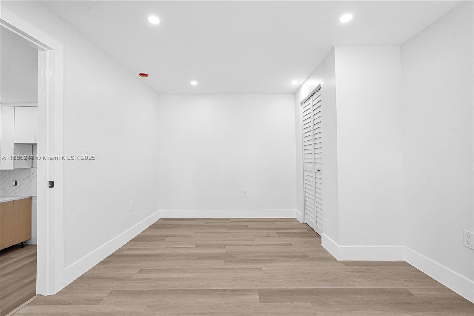 See details / 1218 sq. ft. $ 2025-08-27 0 Photo