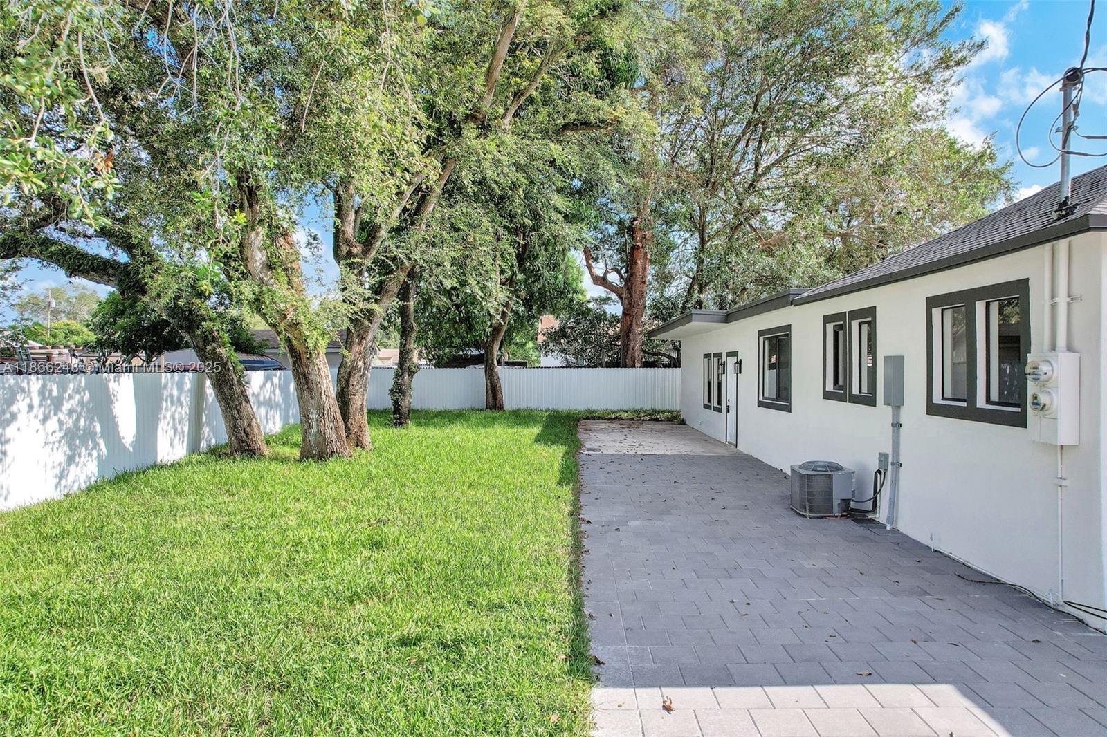 See details / 1218 sq. ft. $ 2025-08-27 0 Photo