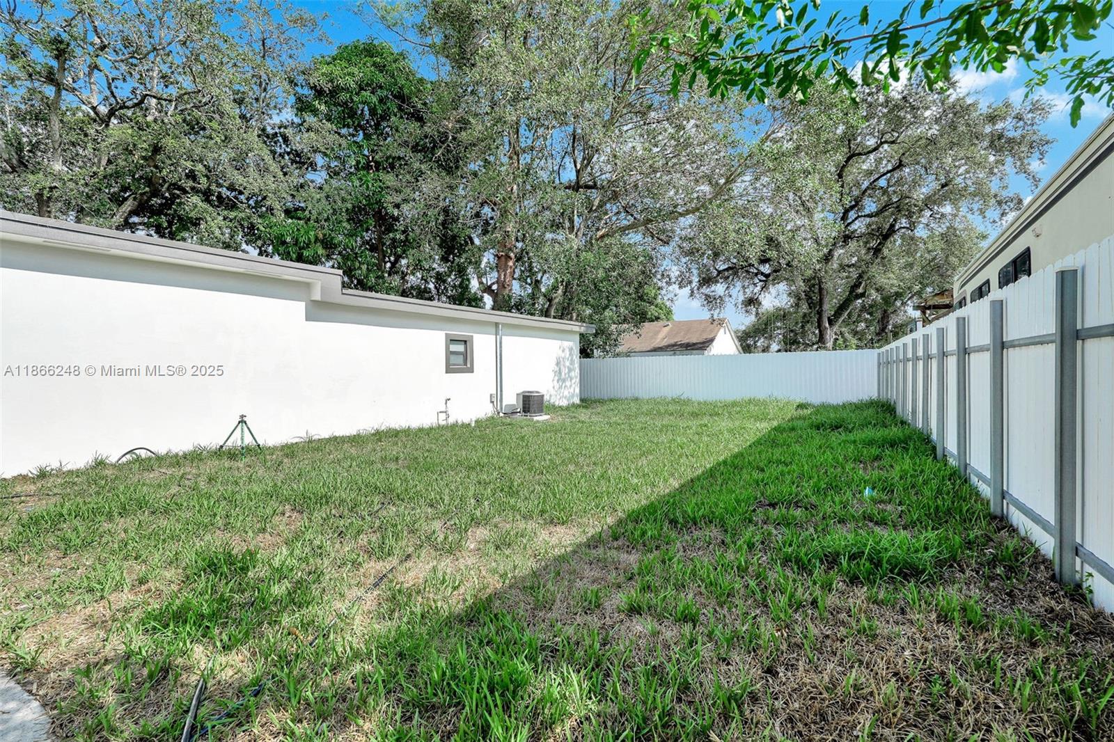 See details / 1218 sq. ft. $ 2025-08-27 0 Photo