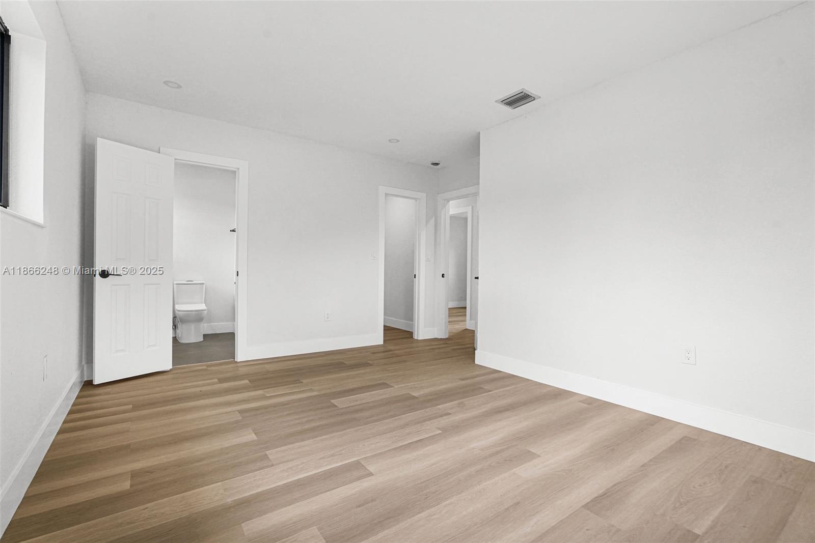 See details / 1218 sq. ft. $ 2025-08-27 0 Photo