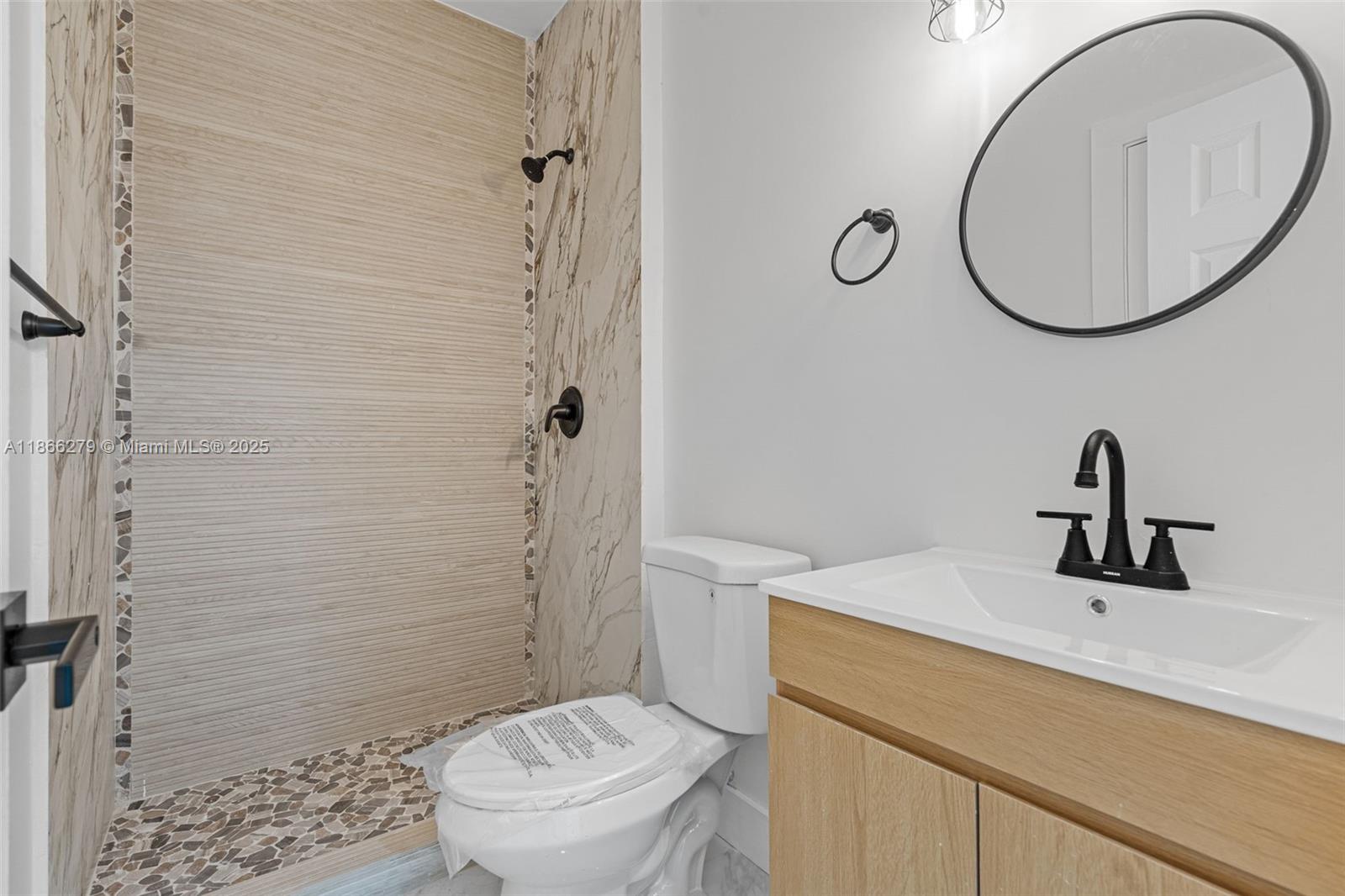 See details / 3048 sq. ft. $ 2025-08-27 0 Photo