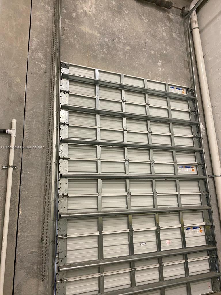 150  /   sq. ft. $ 2025-08-27 0 Photo