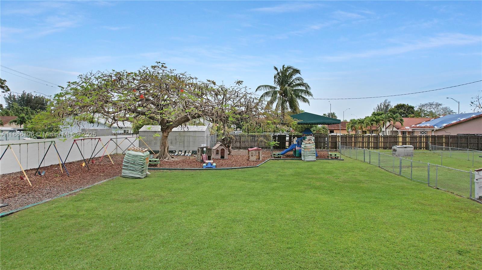 See details / sq. ft. $ 2025-08-27 0 Photo