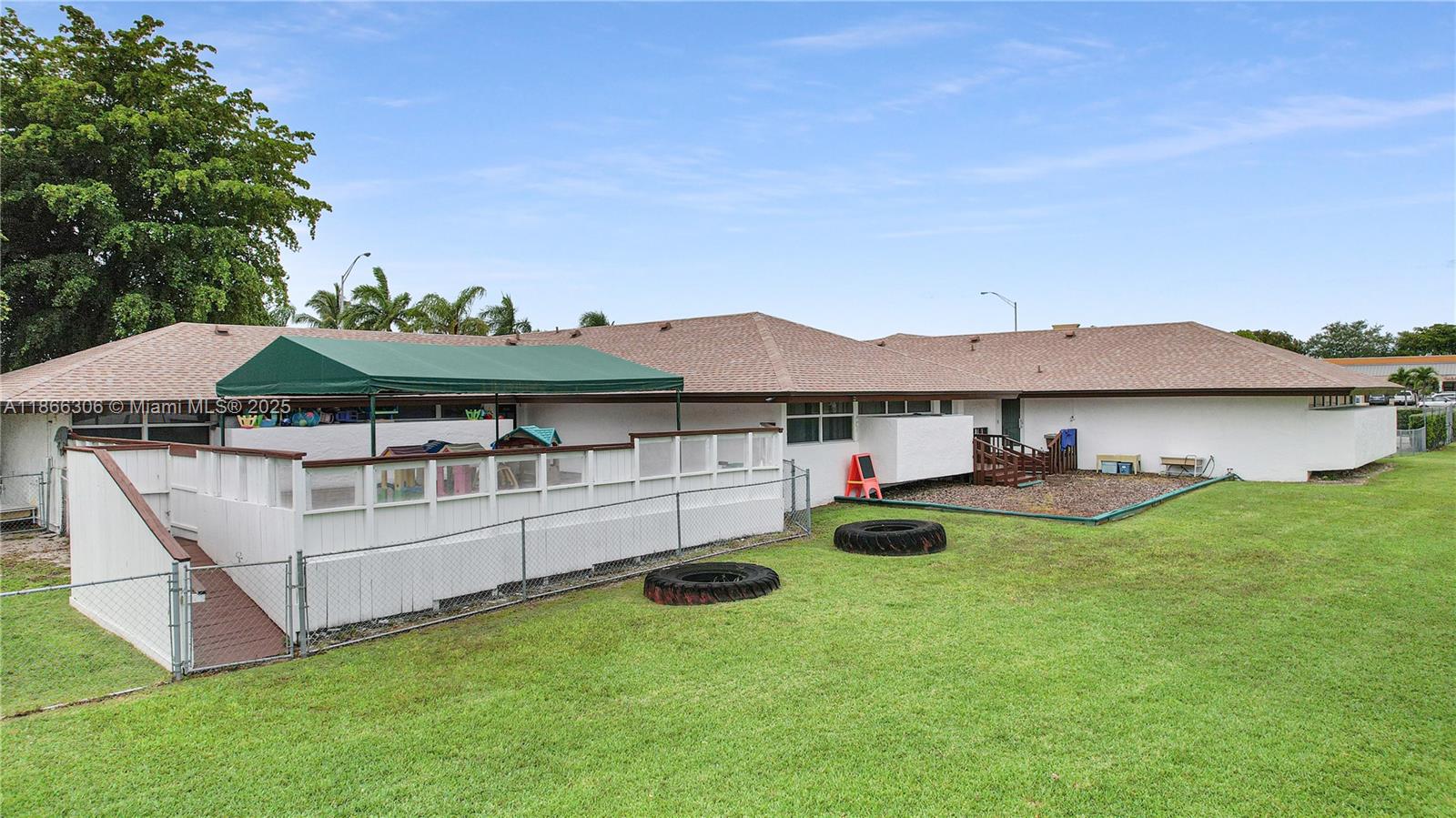 See details / sq. ft. $ 2025-08-27 0 Photo