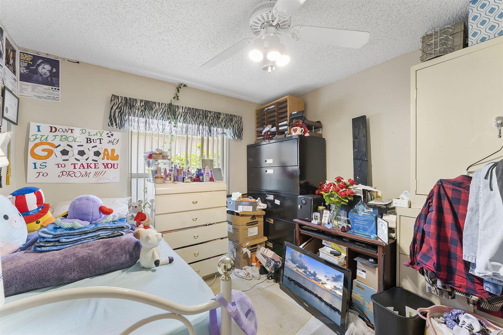 8207 3 / 2 1802 sq. ft. $ 2025-10-28 0 foto