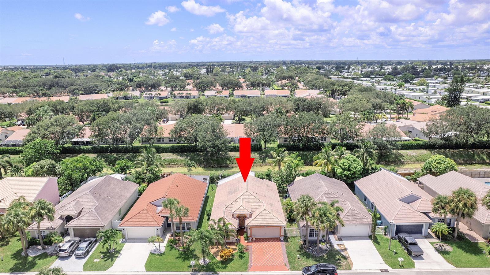 8207 3 / 2 1802 sq. ft. $ 2025-10-28 0 foto