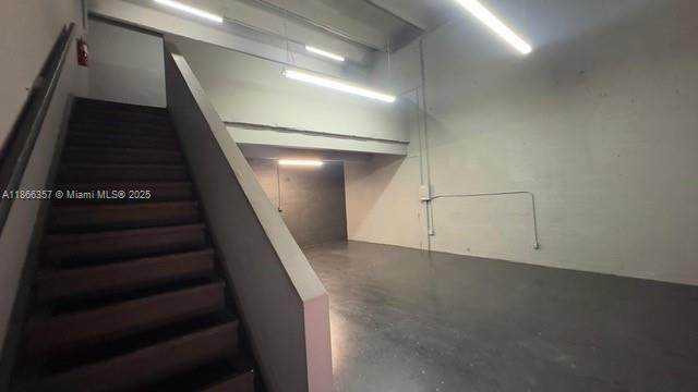 See details / sq. ft. $ 2025-08-27 0 Photo
