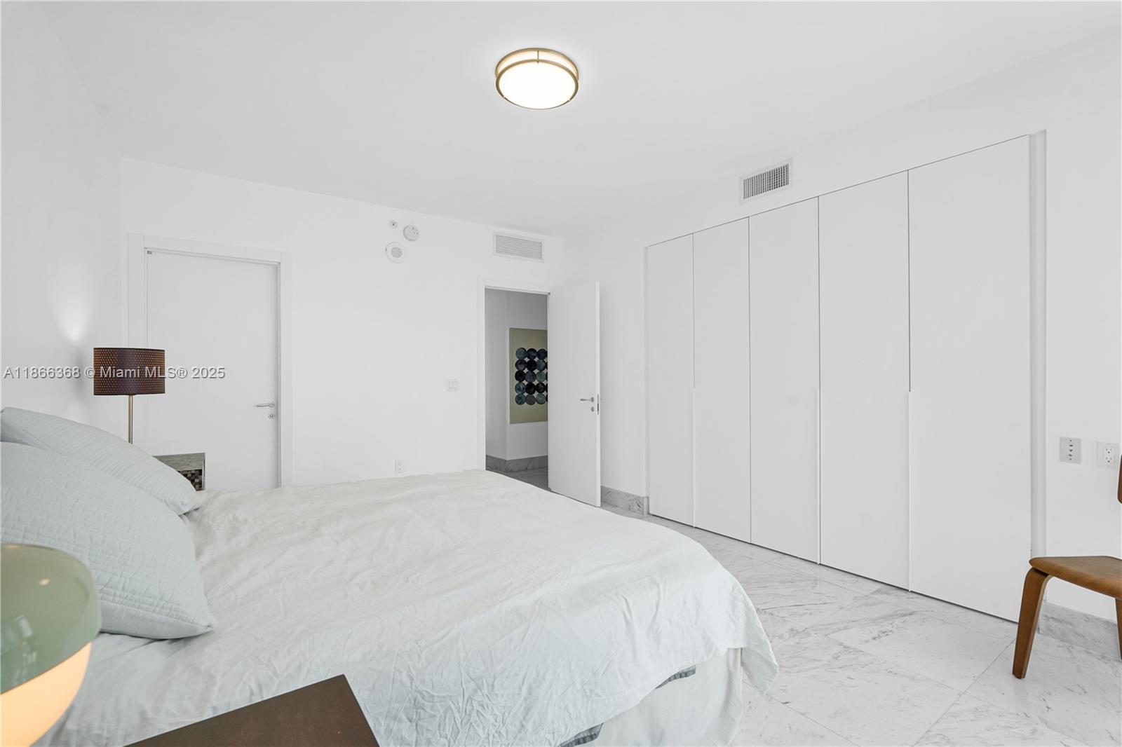 Photo of 3951 Ocean Dr  #1901, Hollywood, Florida, 33019 - 