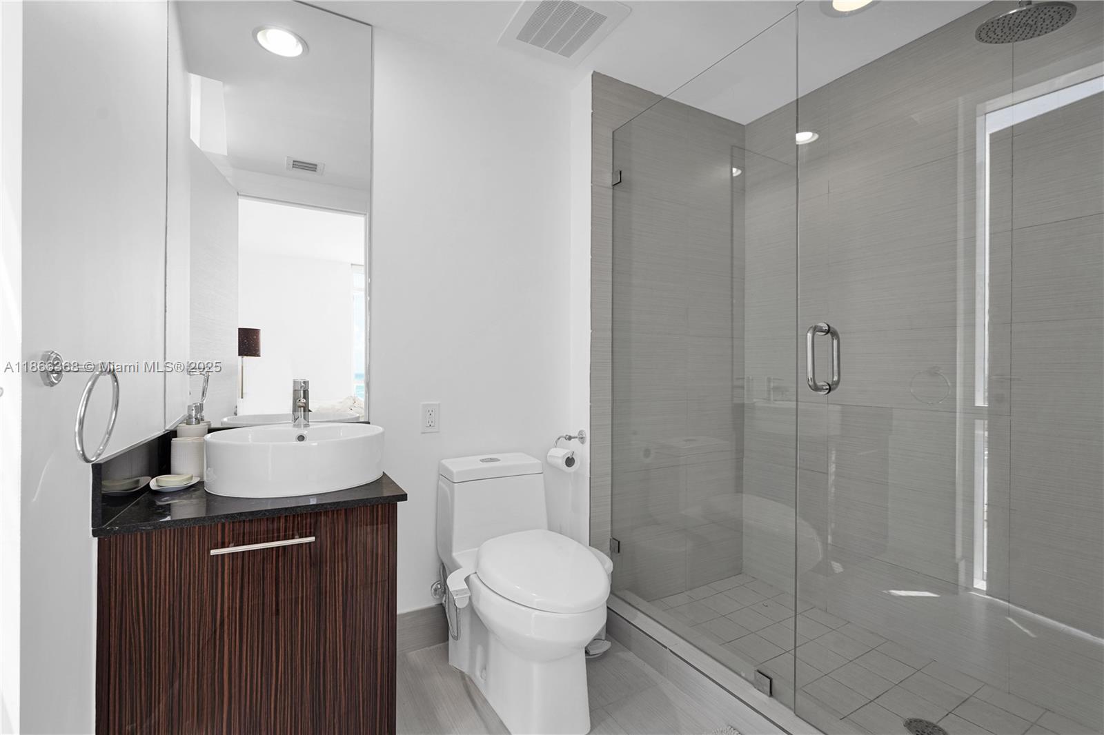Photo of 3951 Ocean Dr  #1901, Hollywood, Florida, 33019 - 
