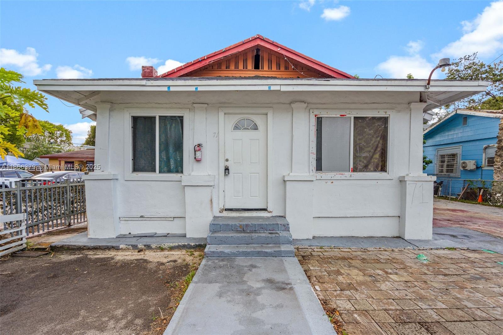 See details / sq. ft. $ 2025-08-27 0 Photo