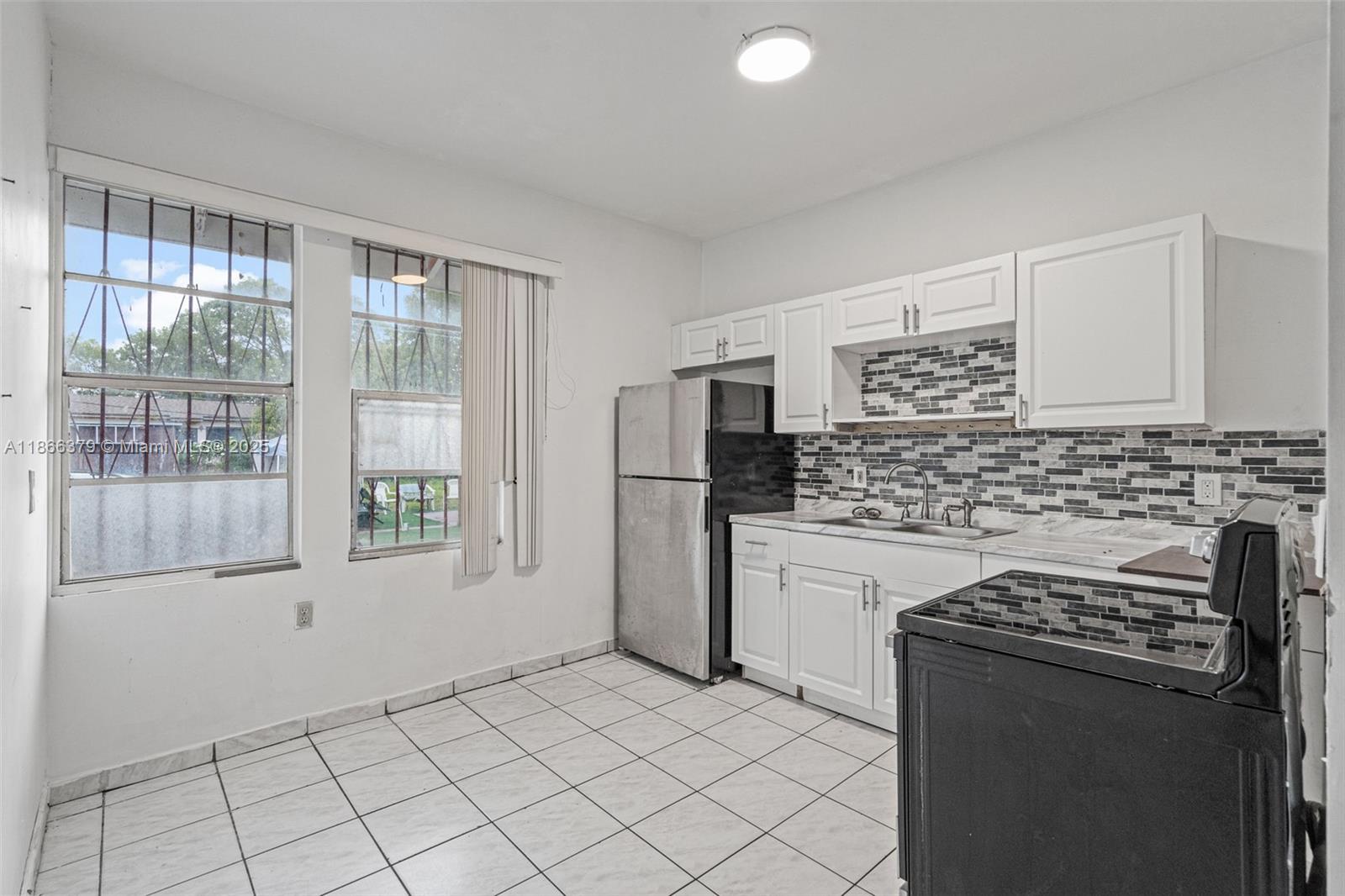 See details / sq. ft. $ 2025-08-27 0 Photo