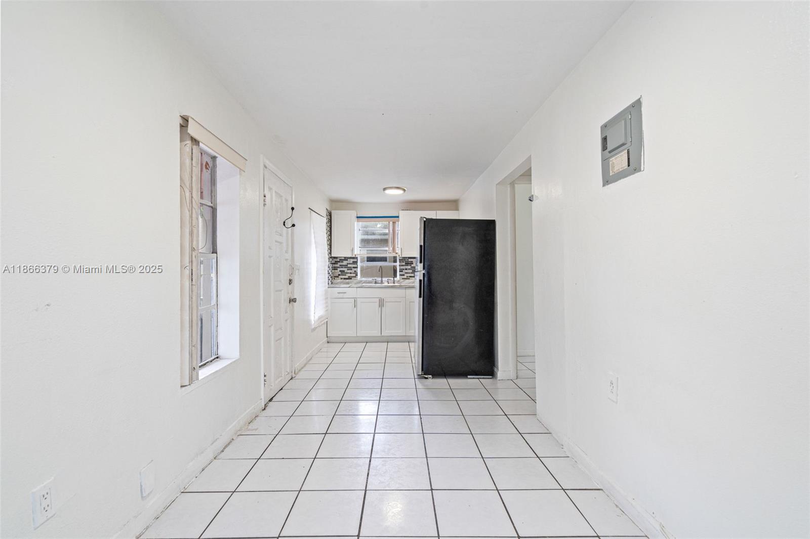 See details / sq. ft. $ 2025-08-27 0 Photo