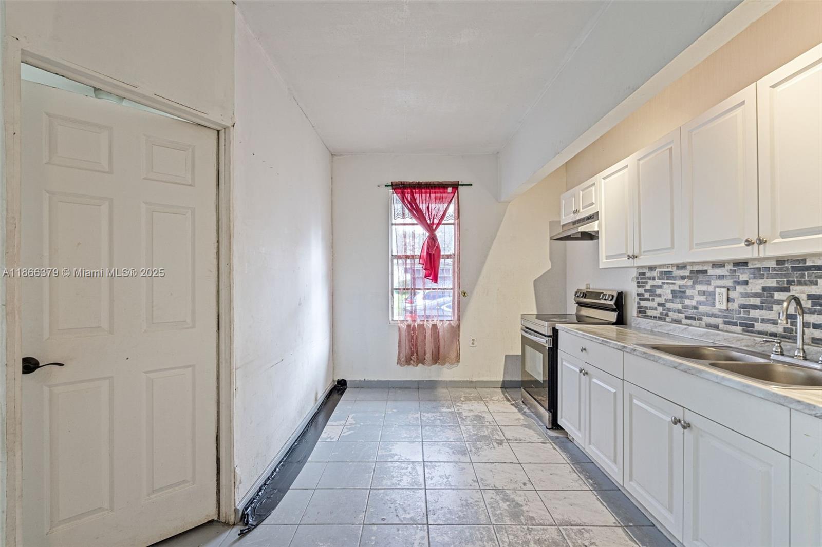 See details / sq. ft. $ 2025-08-27 0 Photo