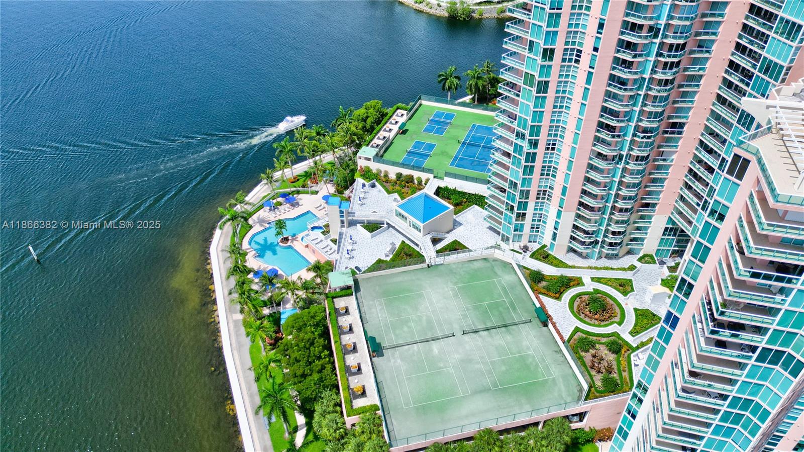 Photo of 3370 Hidden Bay Dr  #909, Aventura, Florida, 33180 - 
