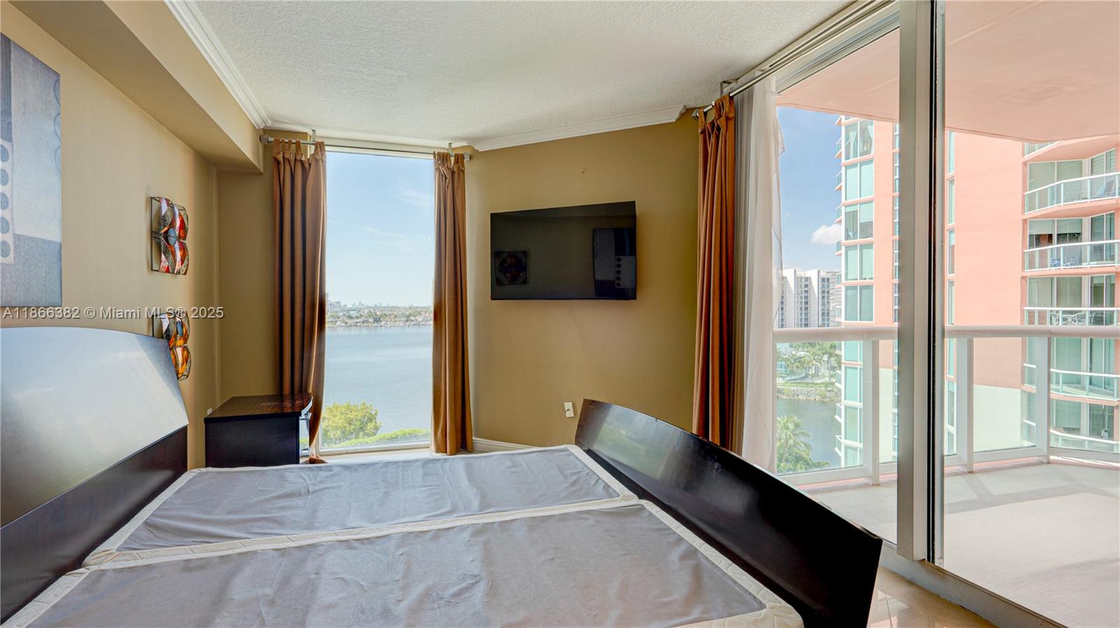Photo of 3370 Hidden Bay Dr  #909, Aventura, Florida, 33180 - 