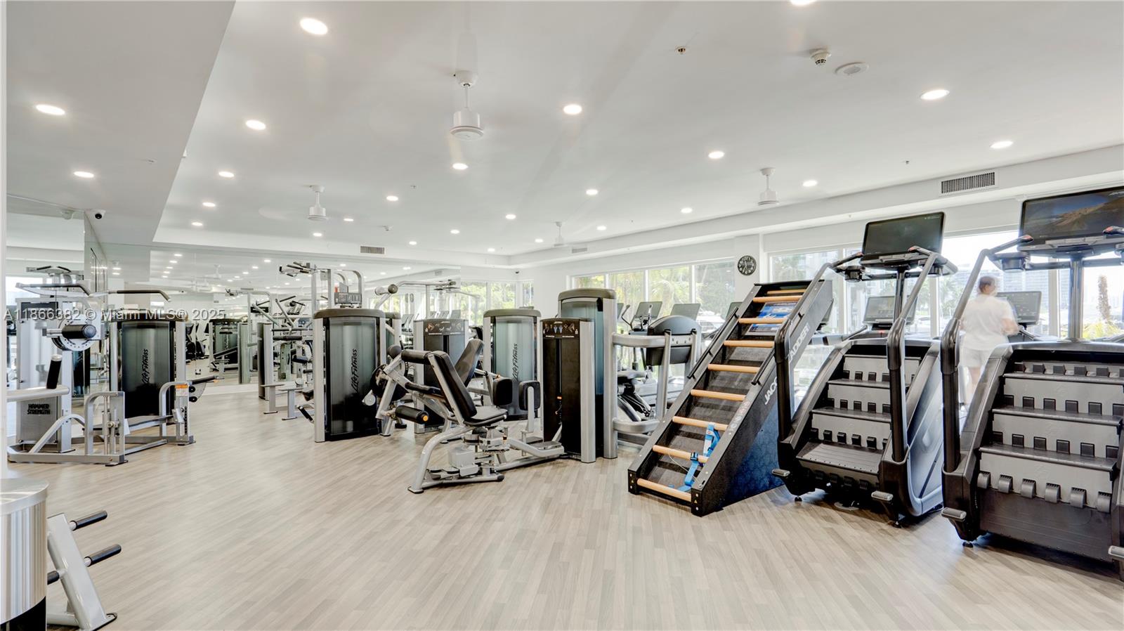Photo of 3370 Hidden Bay Dr  #909, Aventura, Florida, 33180 - 