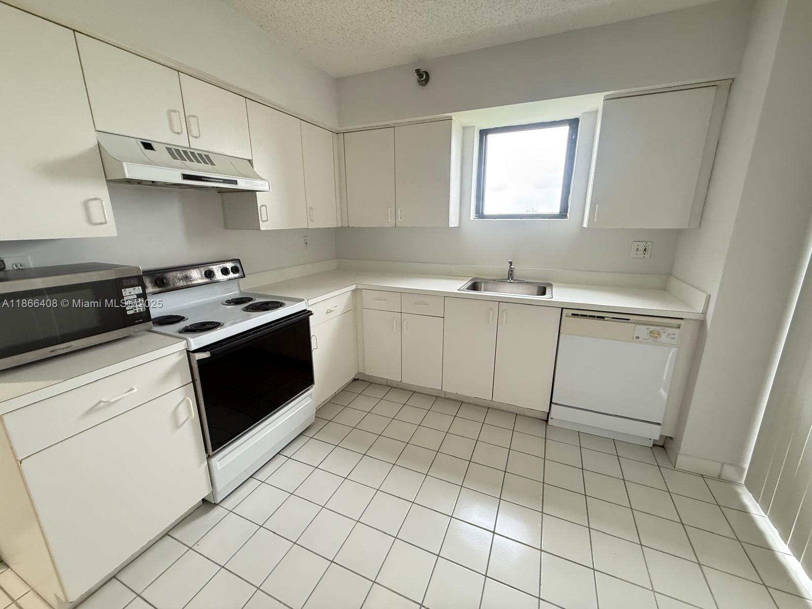 Photo of 3300 191st St #1801, Aventura, Florida, 33180 -