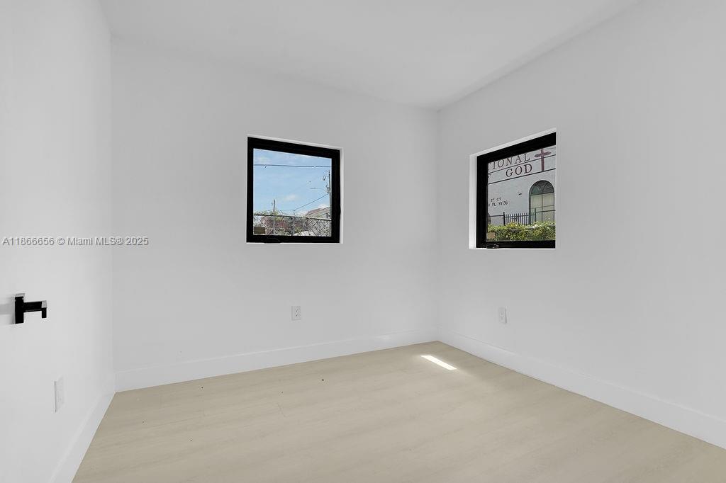   /  2752 sq. ft. $ 2025-08-27 0 Photo