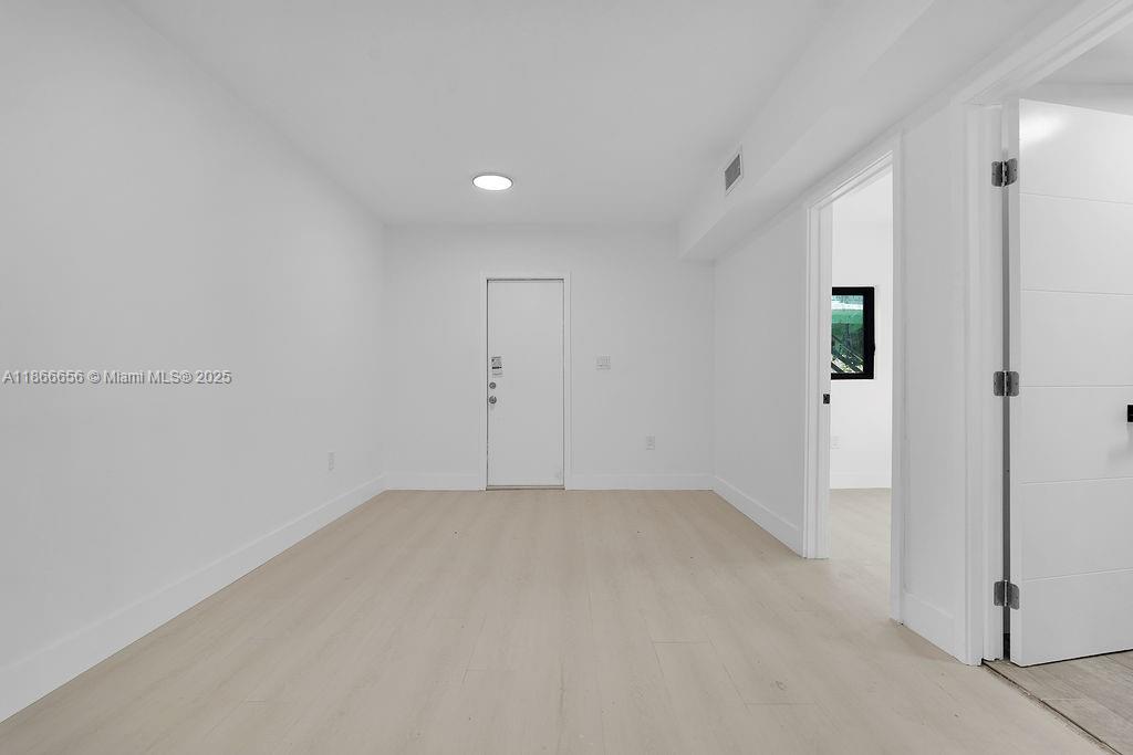   /  2752 sq. ft. $ 2025-08-27 0 Photo