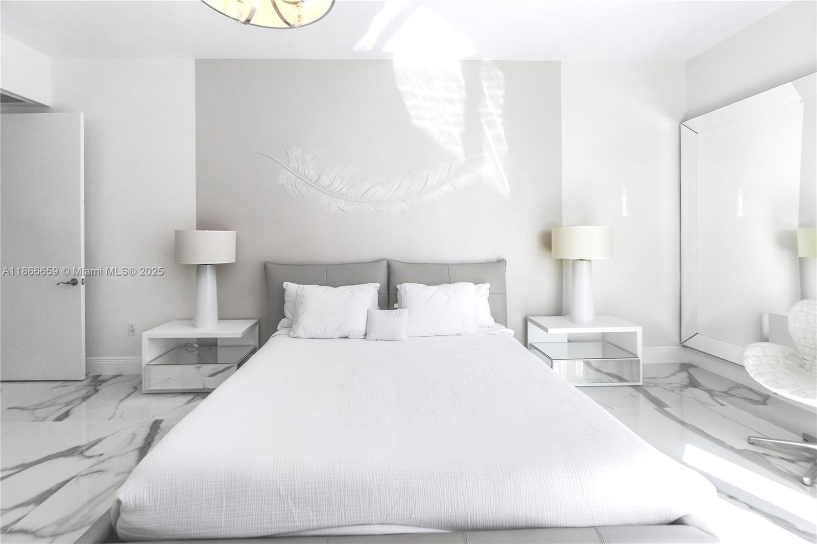 See details 2606 2 / 4 2558 sq. ft. $ 2025-08-27 0 Photo