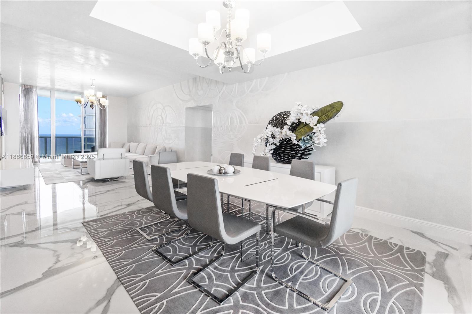 See details 2606 2 / 4 2558 sq. ft. $ 2025-08-27 0 Photo