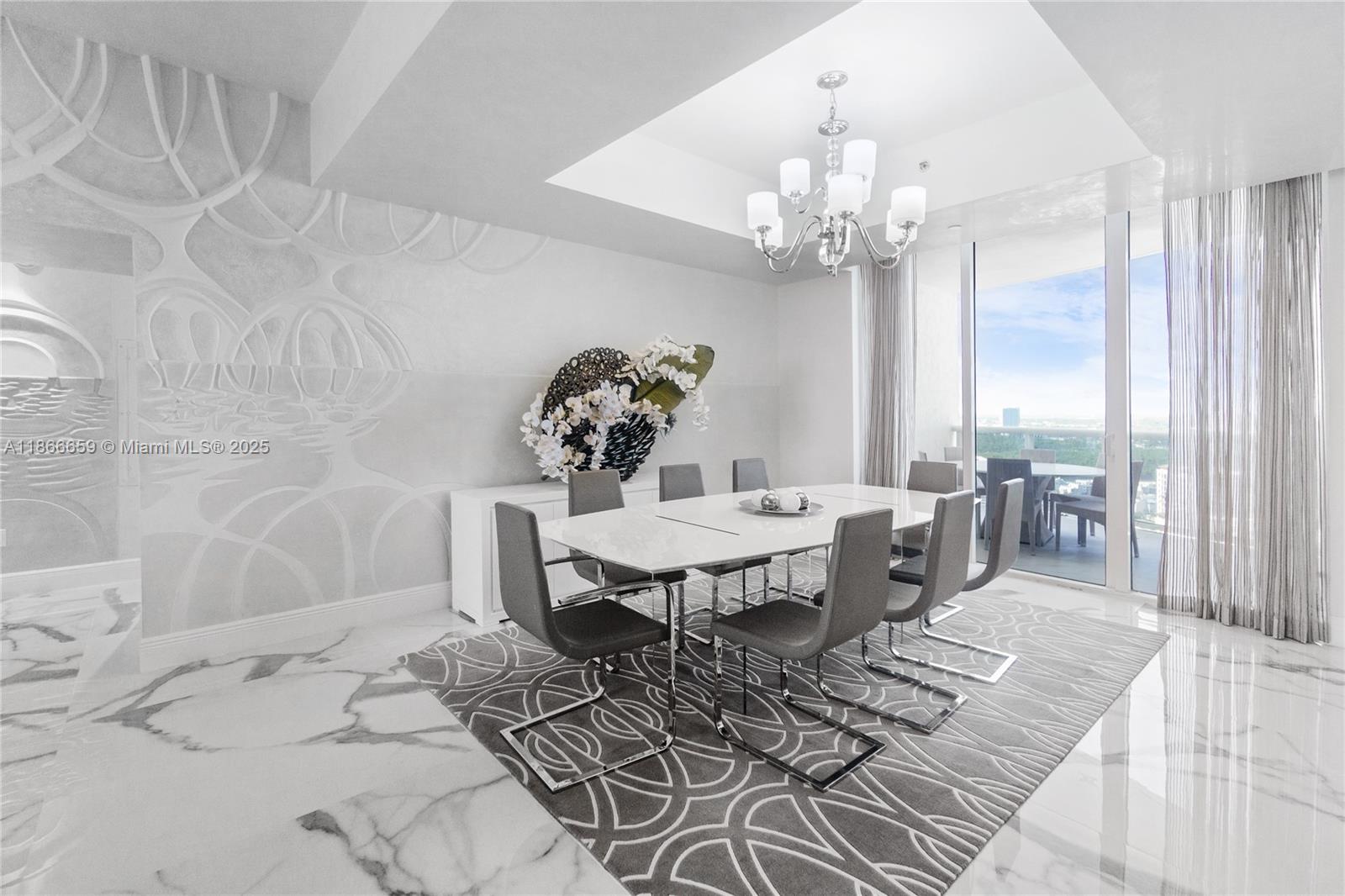 See details 2606 2 / 4 2558 sq. ft. $ 2025-08-27 0 Photo