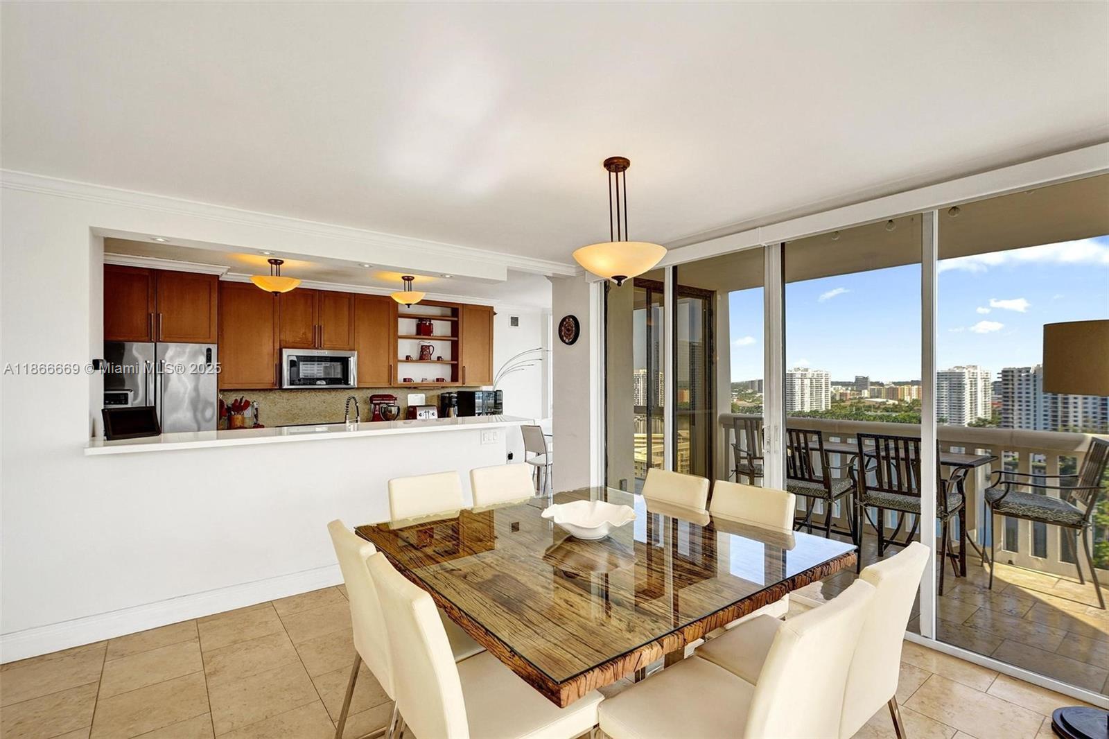 1909 3 / 3 1950 sq. ft. $ 2025-08-27 0 Photo