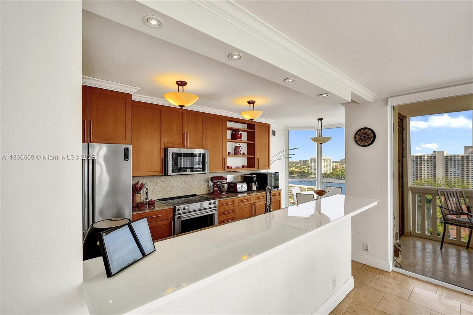 1909 3 / 3 1950 sq. ft. $ 2025-08-27 0 Photo