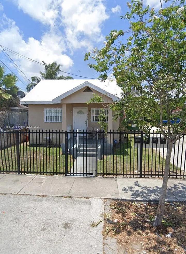   /   sq. ft. $ 2025-08-27 0 Photo