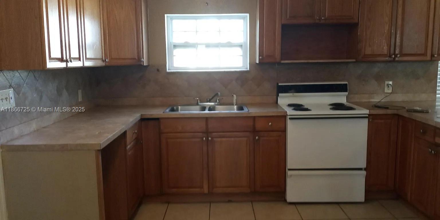   /   sq. ft. $ 2025-08-27 0 Photo