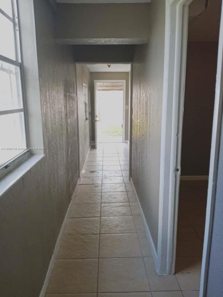   /   sq. ft. $ 2025-08-27 0 Photo