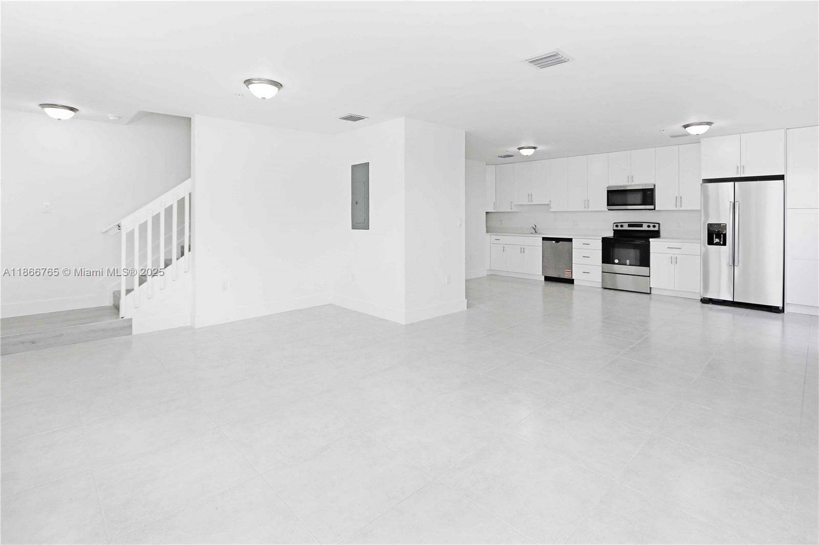 See details / 0 sq. ft. $ 2025-08-27 0 Photo