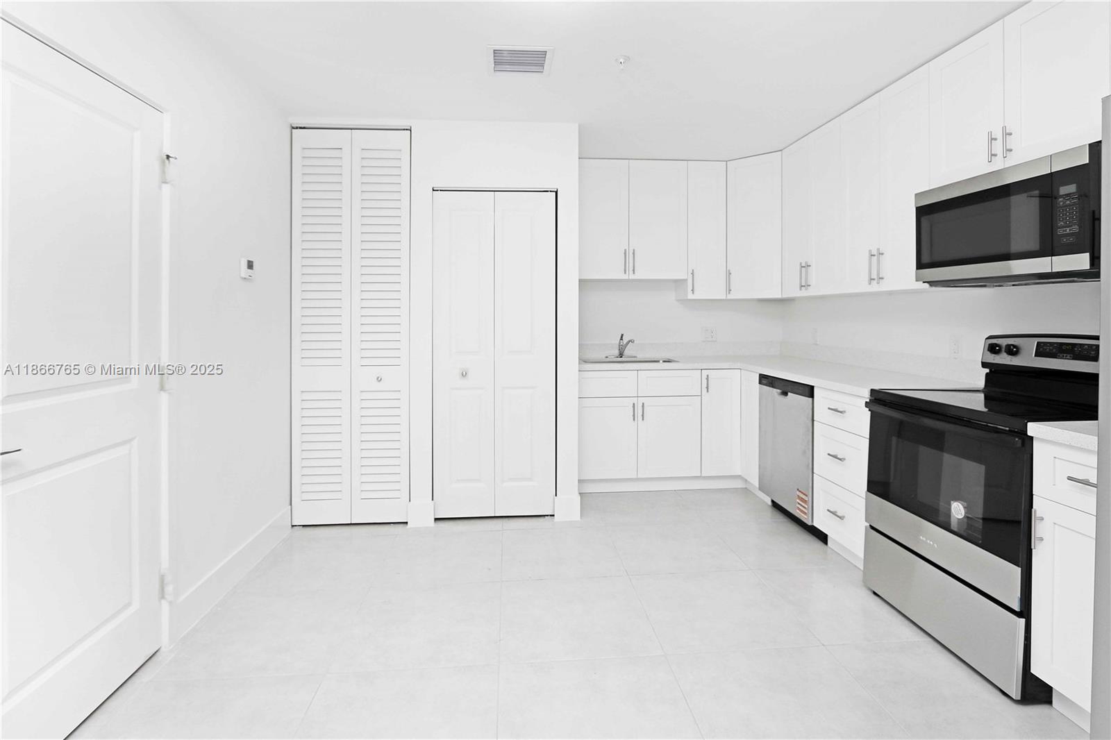 See details / 0 sq. ft. $ 2025-08-27 0 Photo