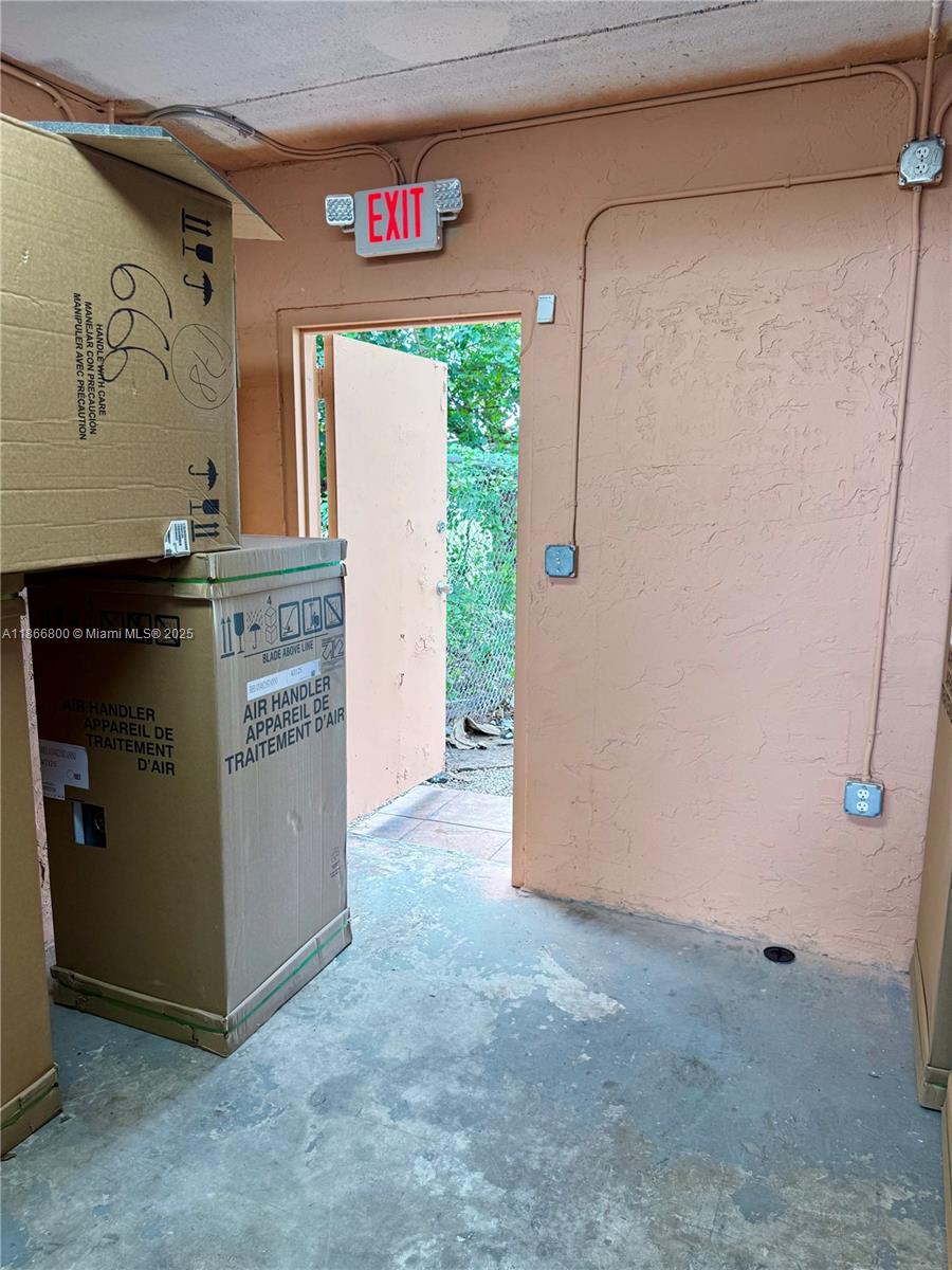 See details 127 / sq. ft. $ 2025-08-28 0 Photo