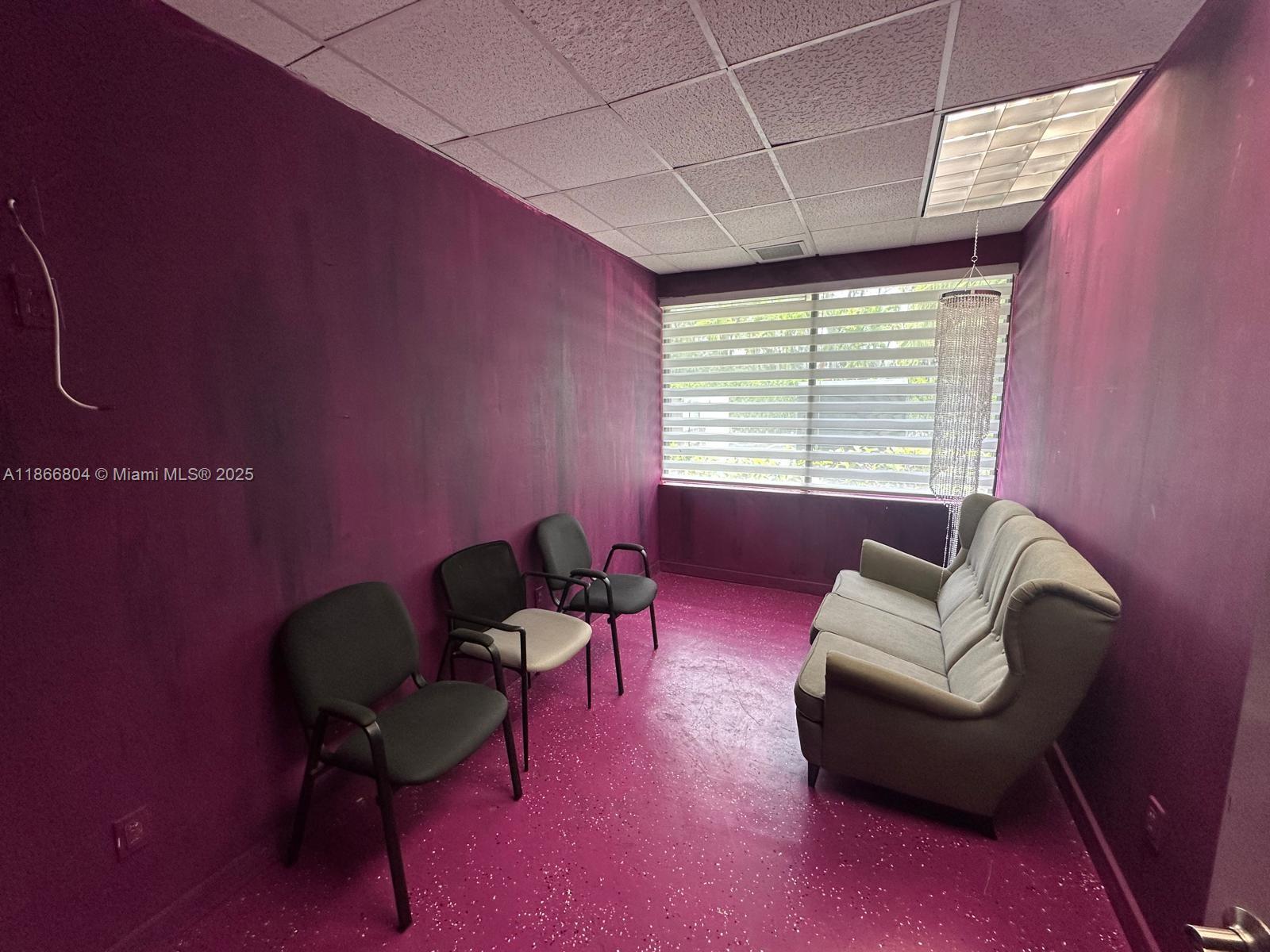 See details / sq. ft. $ 2025-08-27 0 Photo