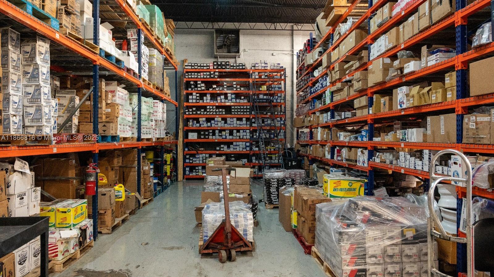  /   sq. ft. $ 2025-08-27 0 Photo