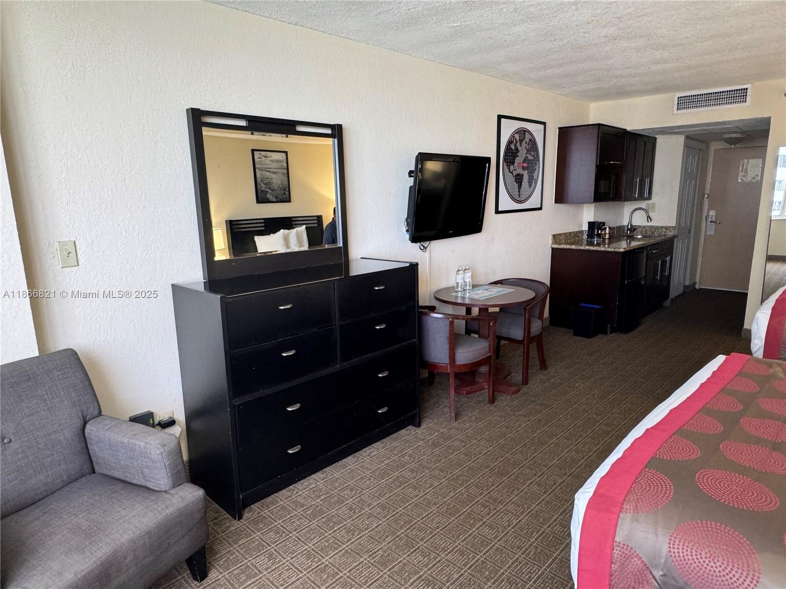 Photo of 19201 Collins Ave #1108, Sunny Isles Beach, Florida, 33160 -