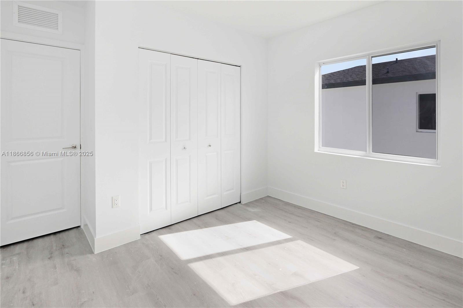   /   sq. ft. $ 2025-08-27 0 Photo