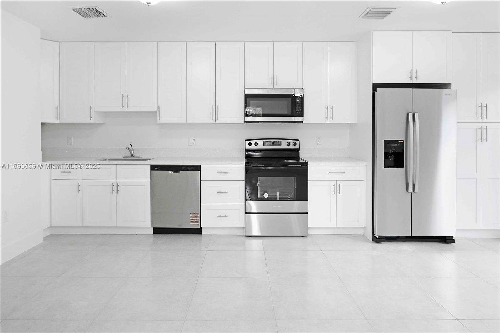   /   sq. ft. $ 2025-08-27 0 Photo