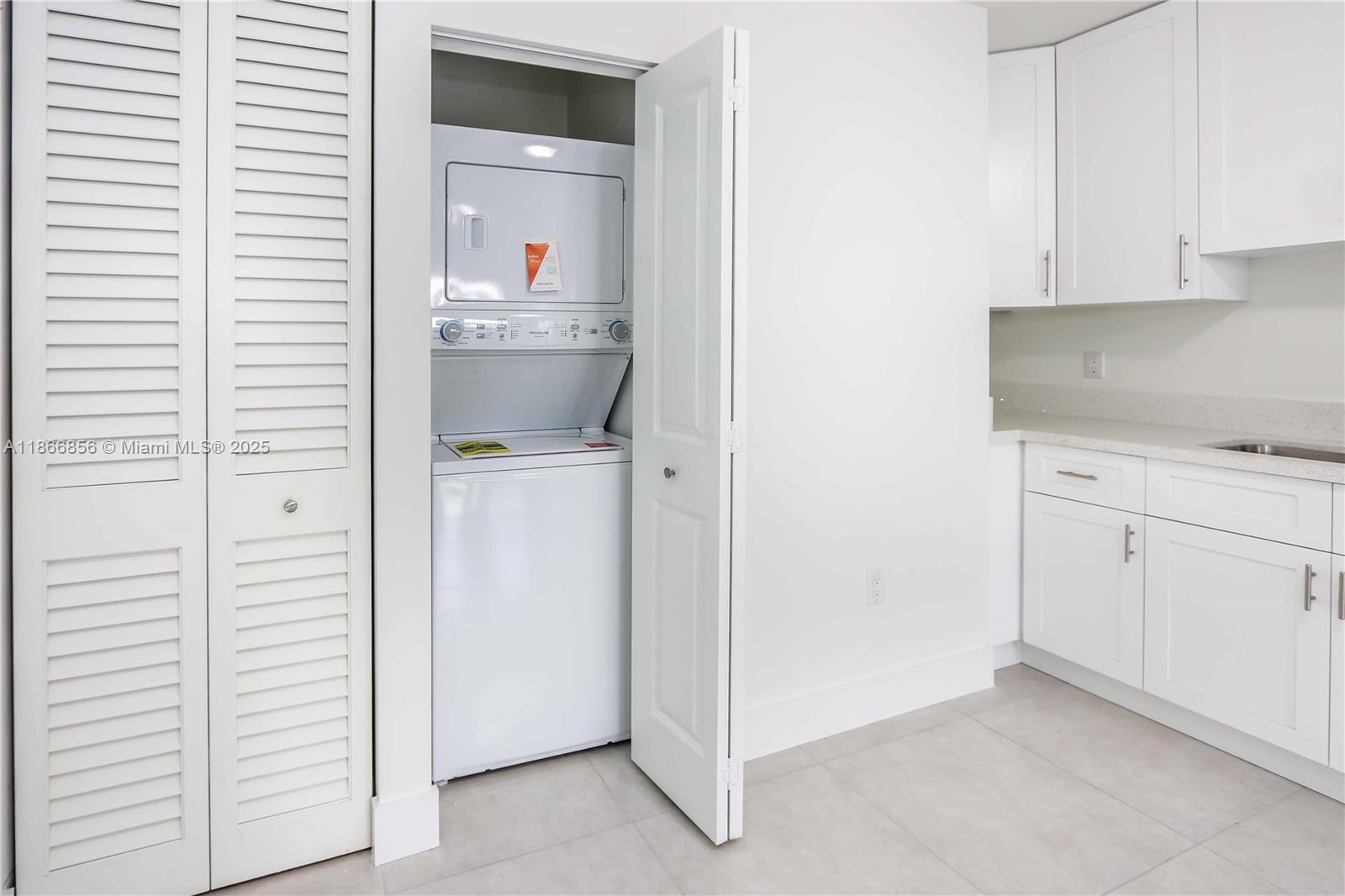   /   sq. ft. $ 2025-08-27 0 Photo