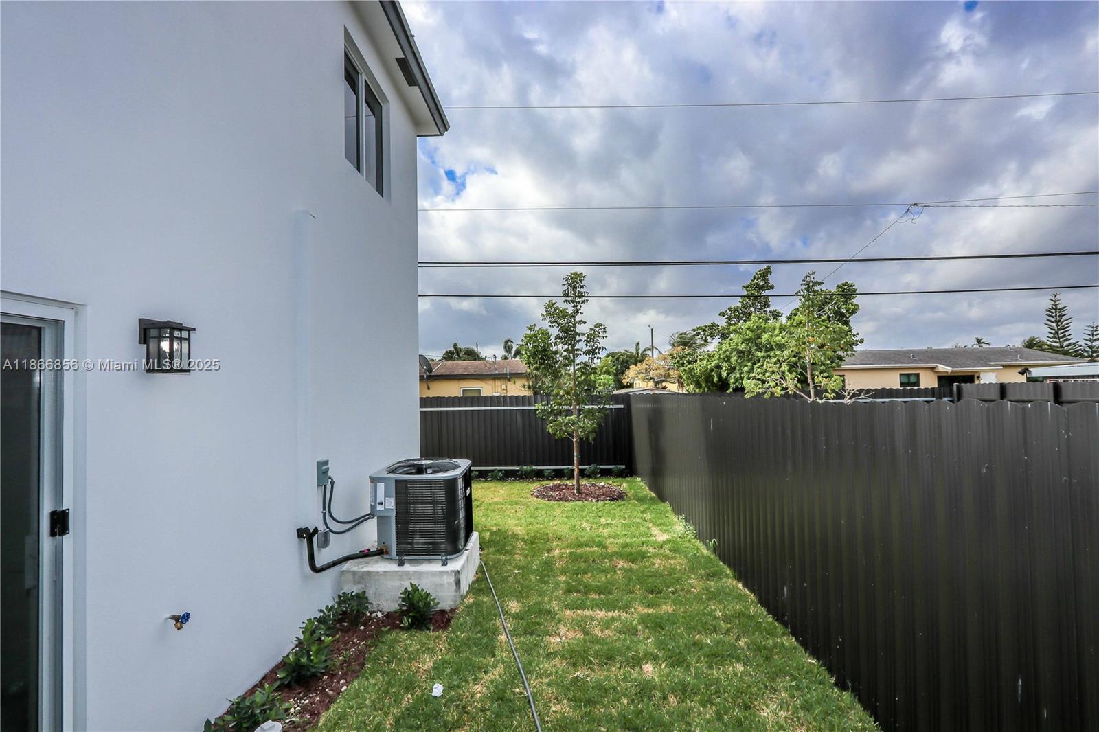   /   sq. ft. $ 2025-08-27 0 Photo
