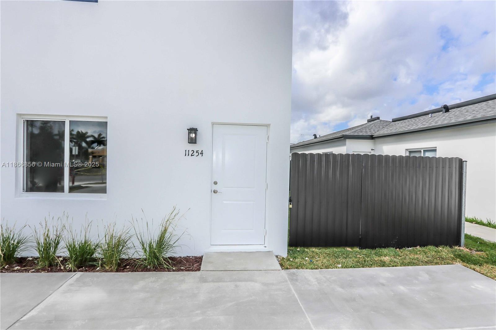   /   sq. ft. $ 2025-08-27 0 Photo